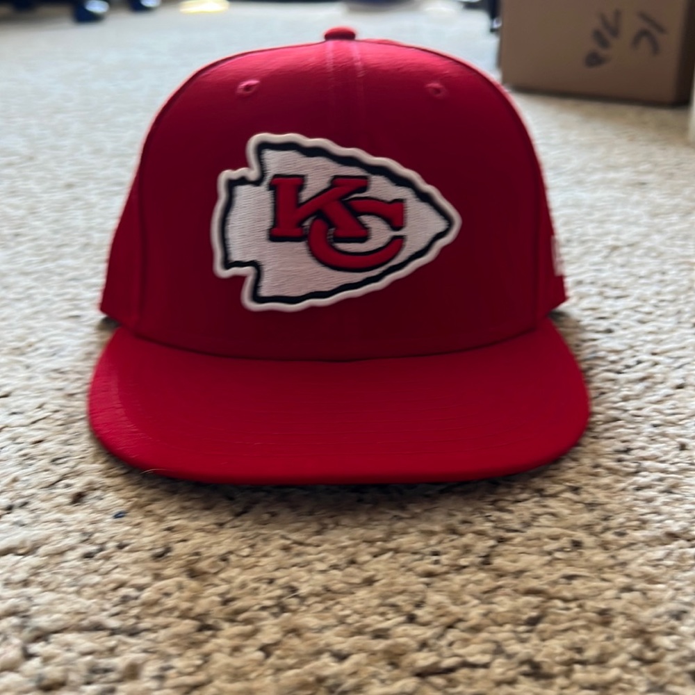 Kansas City Chiefs fitted hat. Size 7